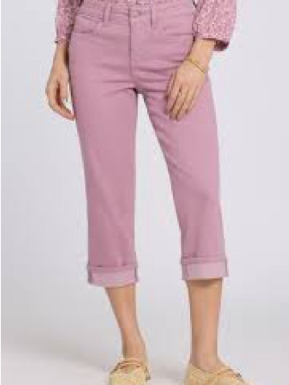 NYDJ Marilyn Straight Leg Cuffed crop Lift Tuck jeans in dusty rose. Size 6